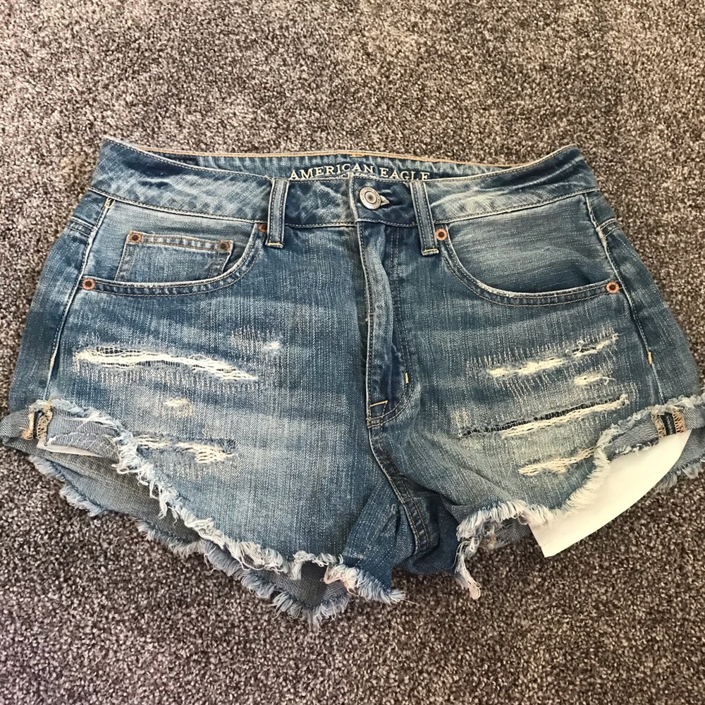 Hi-rise shorts